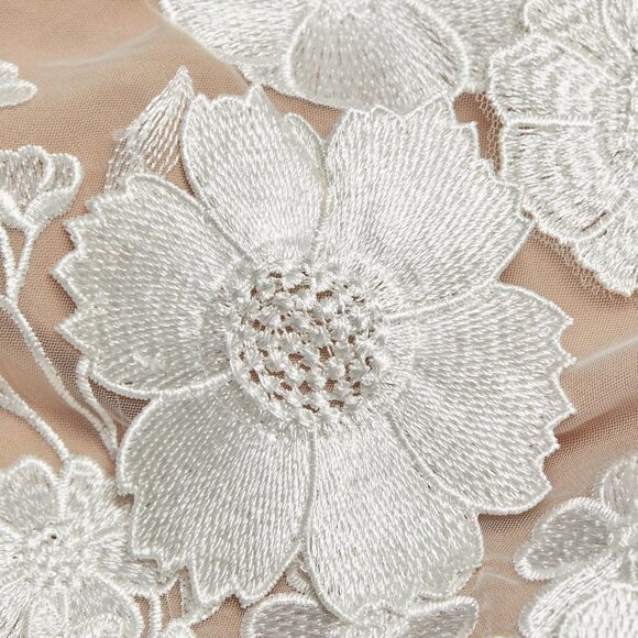 NWT ELLIATT Callista Floral Lace Minidress White and Nude Size Small - Picture 13 of 14